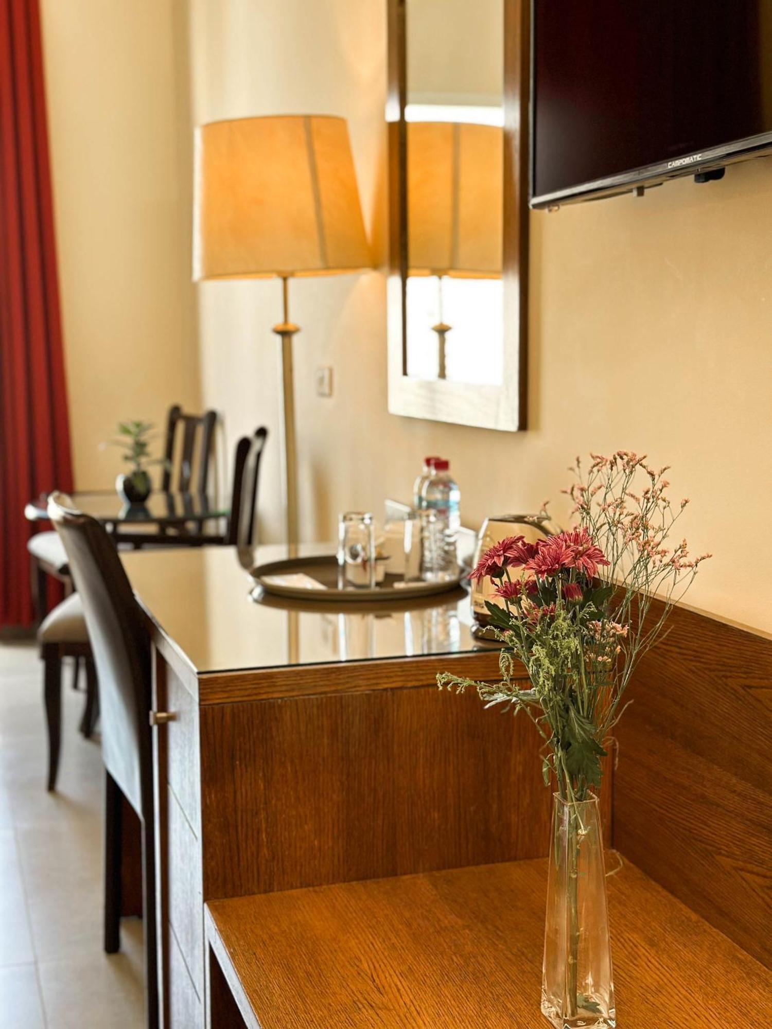 ביירות Cosmopolitan Hotel מראה חיצוני תמונה